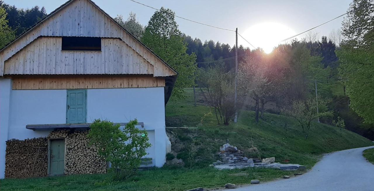 Healing Farm Apartment Gorenja Vas  Exterior photo