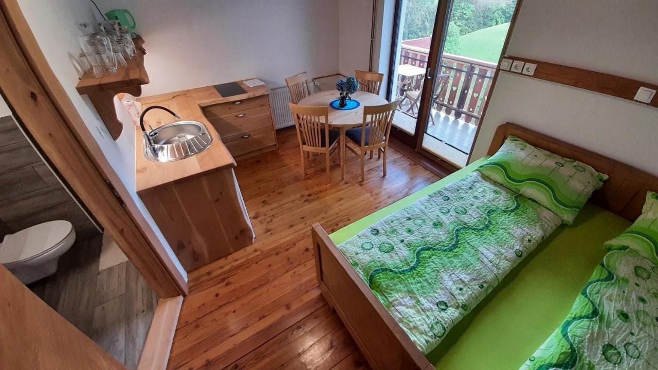 Healing Farm Apartment Gorenja Vas  Exterior photo